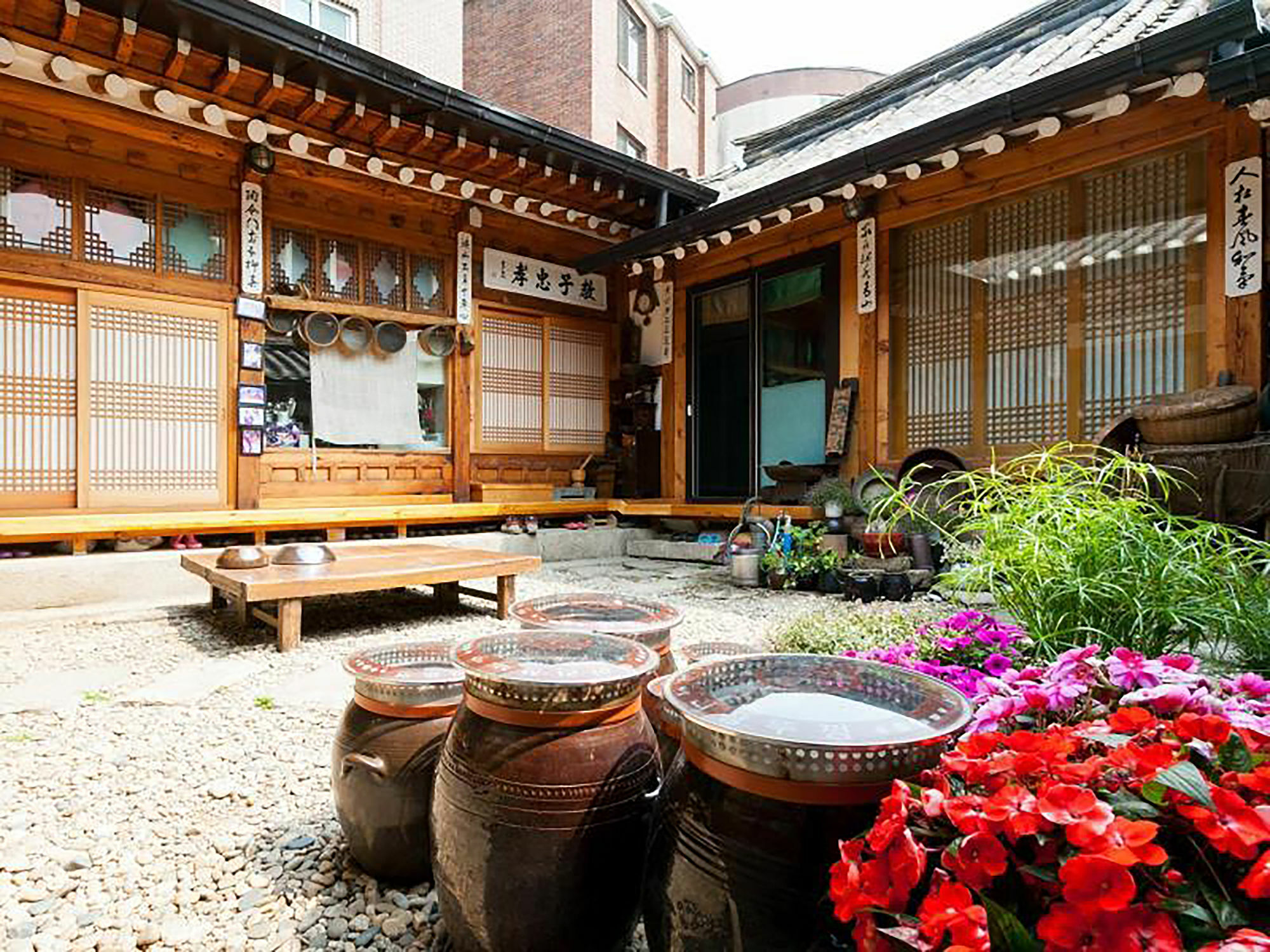 Eugene Hanok Culture Center Dongdaemun Seoul Exterior photo